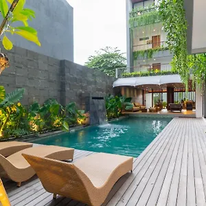 https://apt-casacotta-nakula.hotelsseminyak.net